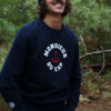 Un sweat marine pour homme, estampillé "Monsieur du cap" de la marque régionale 33.
