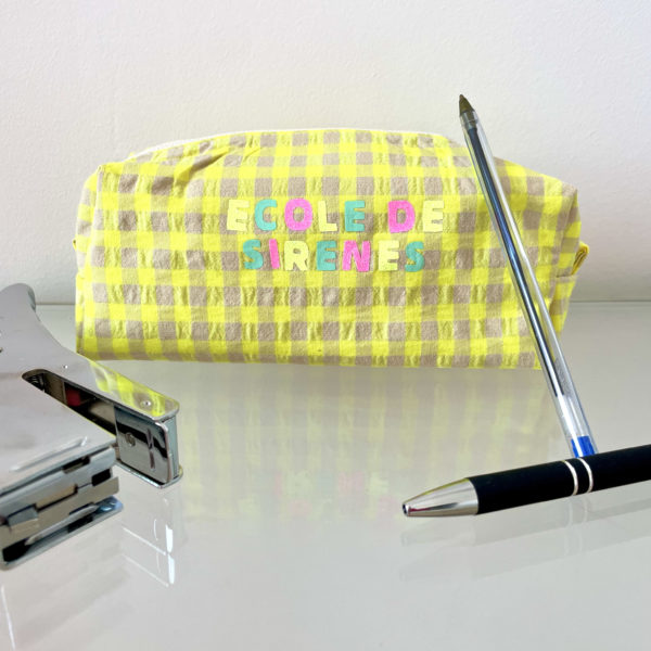 Trousse scolaire vichy jaune de la marque régionale 33.